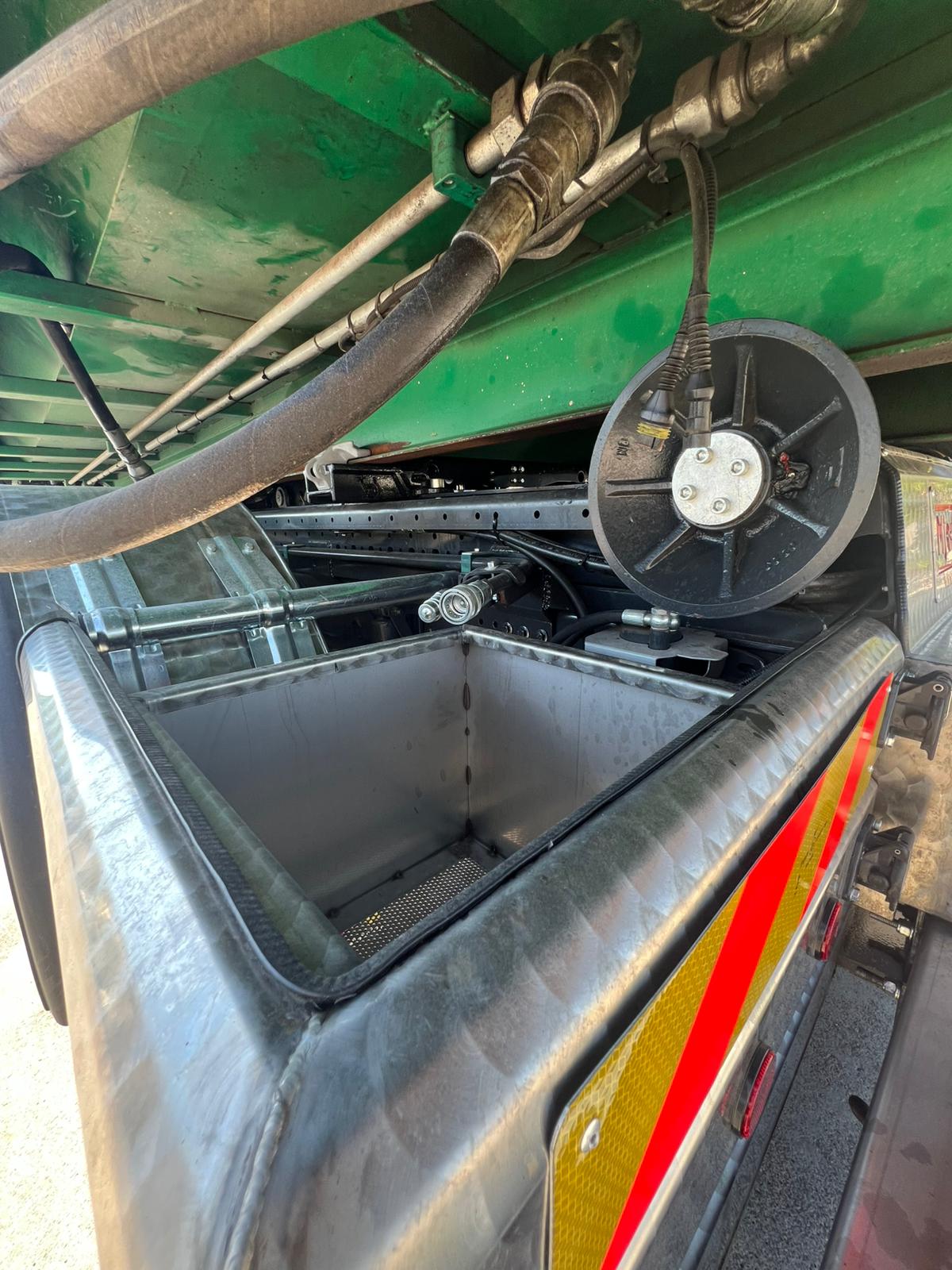SCANIA R540 EURO 6 CON GANCIO SCARRABILE NUOVO DI FABBRICA E CASSA GRU USATA