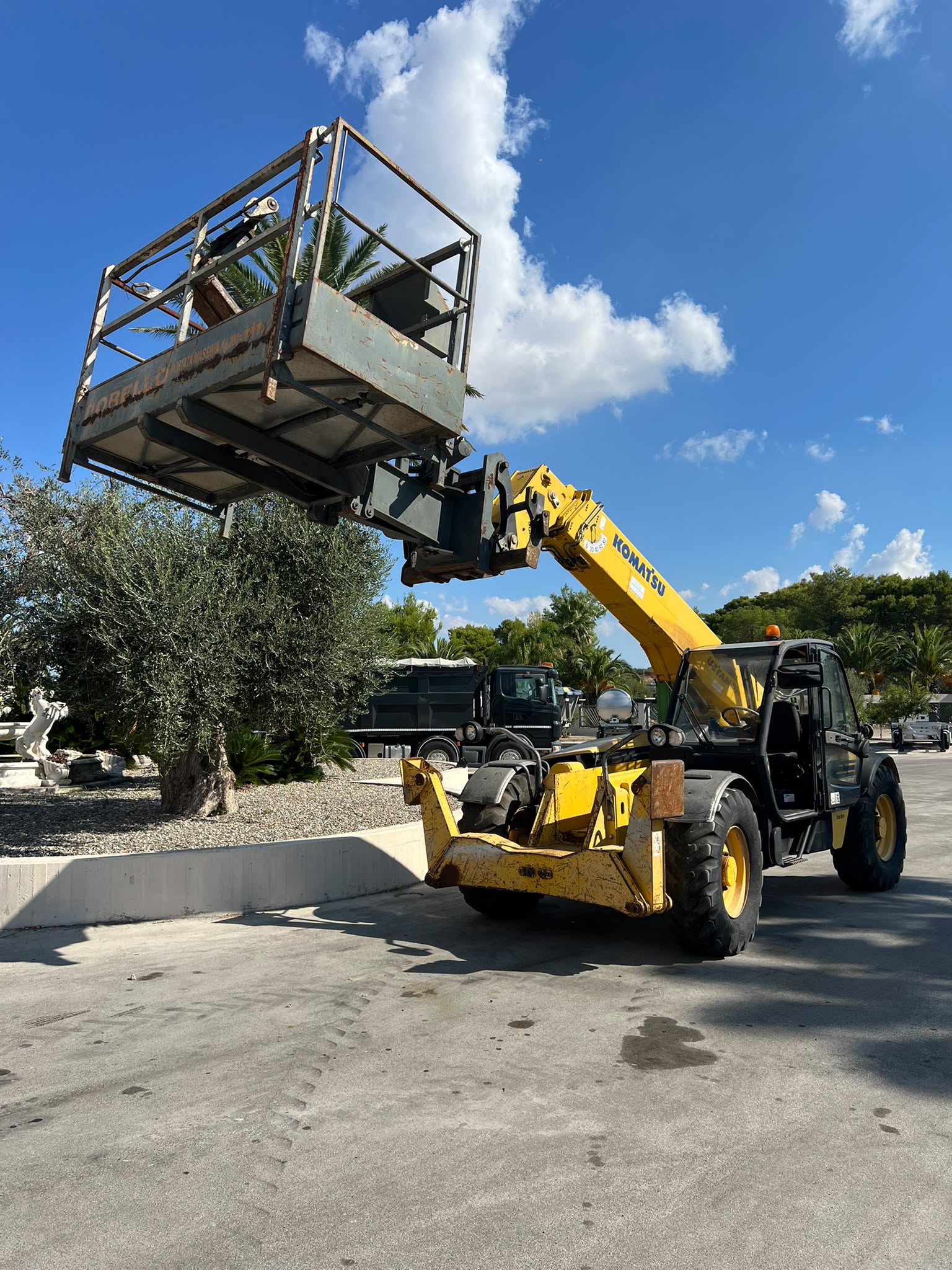 SOLLEVATORE TELESCOPICO KOMATSU WH714