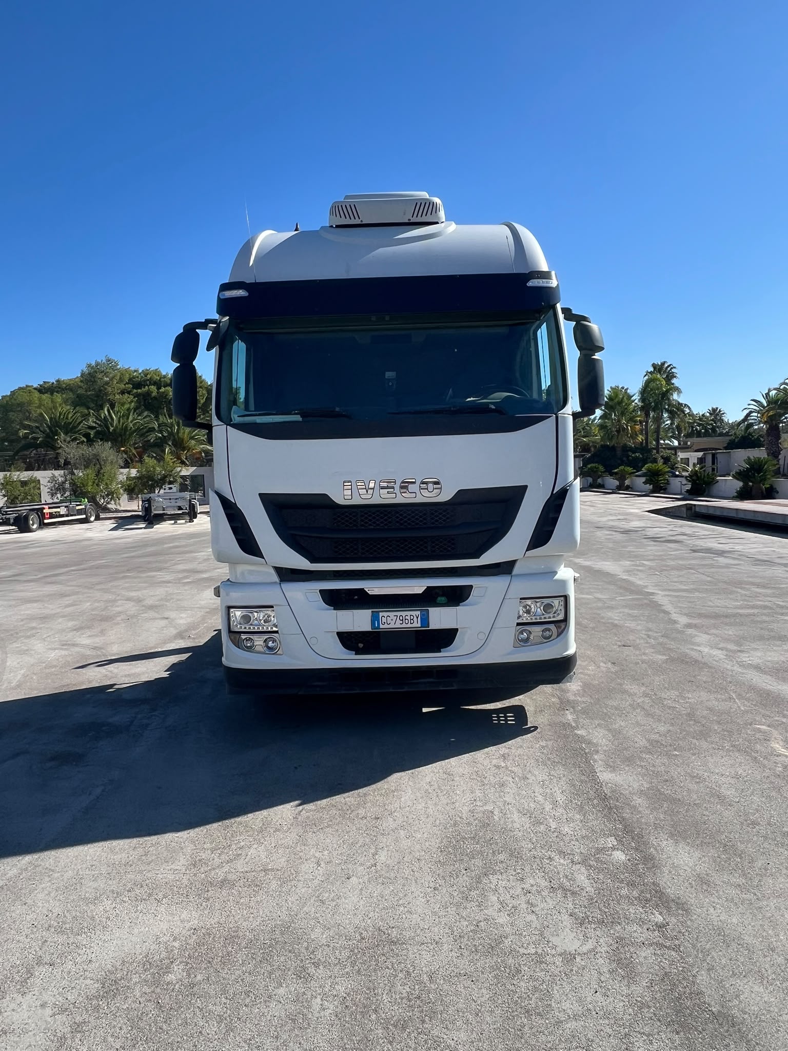 SCARRABILE IVECO STRALIS 480 EURO 6 GANCIO BOB SPA DA 7 MT