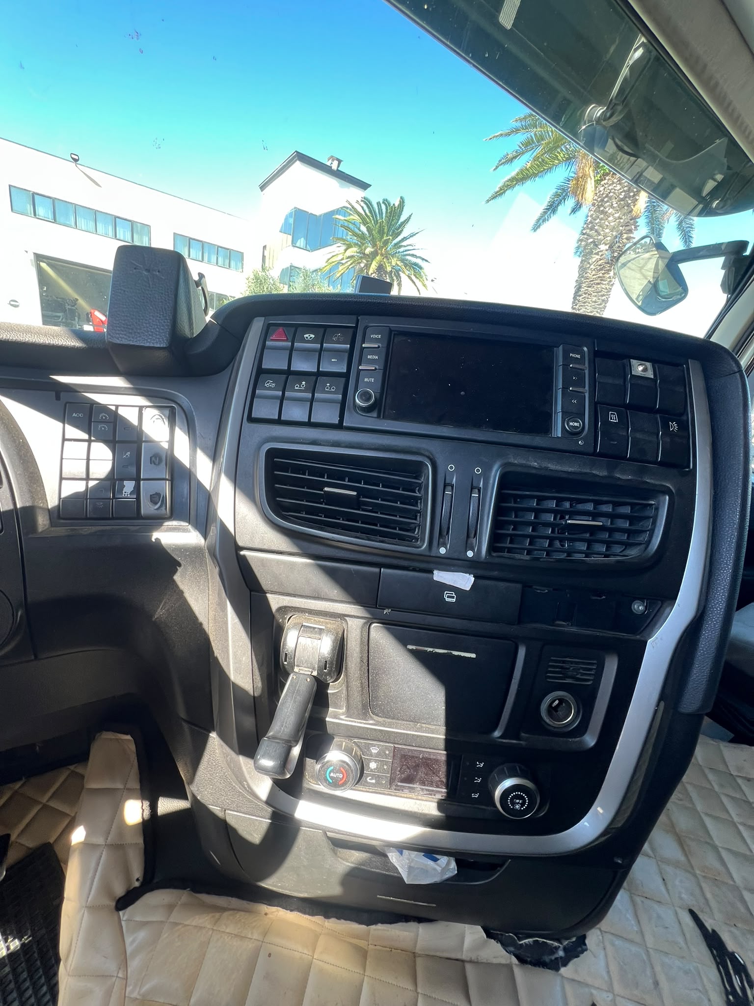 SCARRABILE IVECO STRALIS 480 EURO 6 GANCIO BOB SPA DA 7 MT