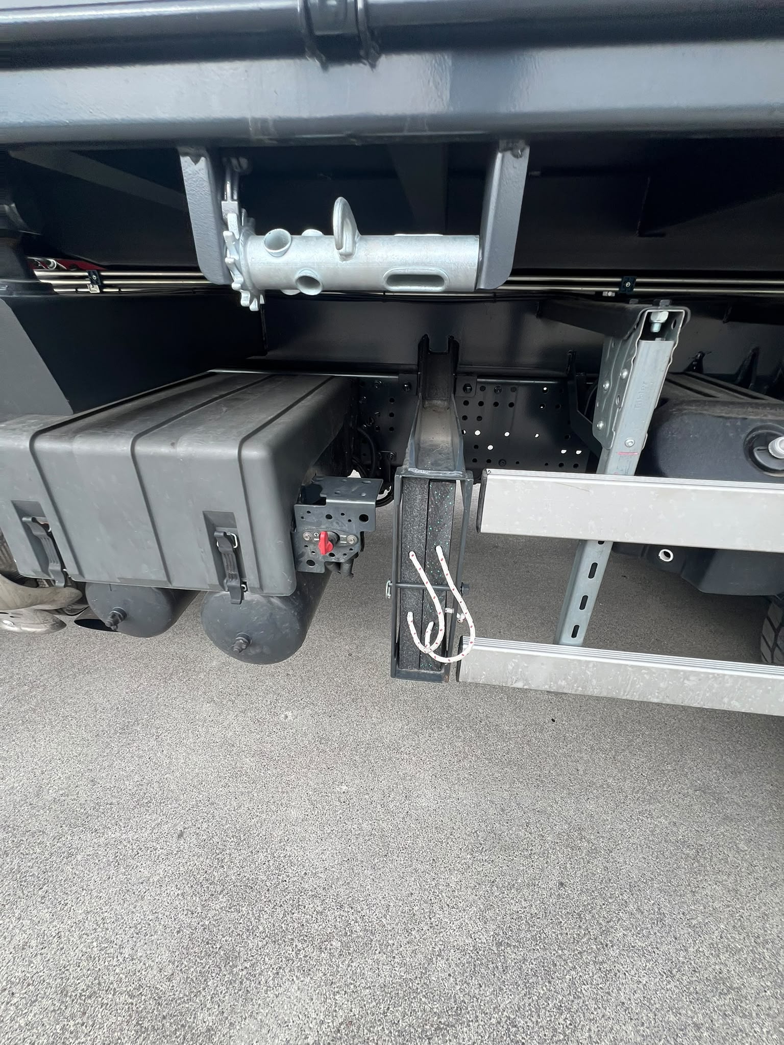 IVECO X-WAY 400 6X2 2026 KM 0 GRU FASSI 255