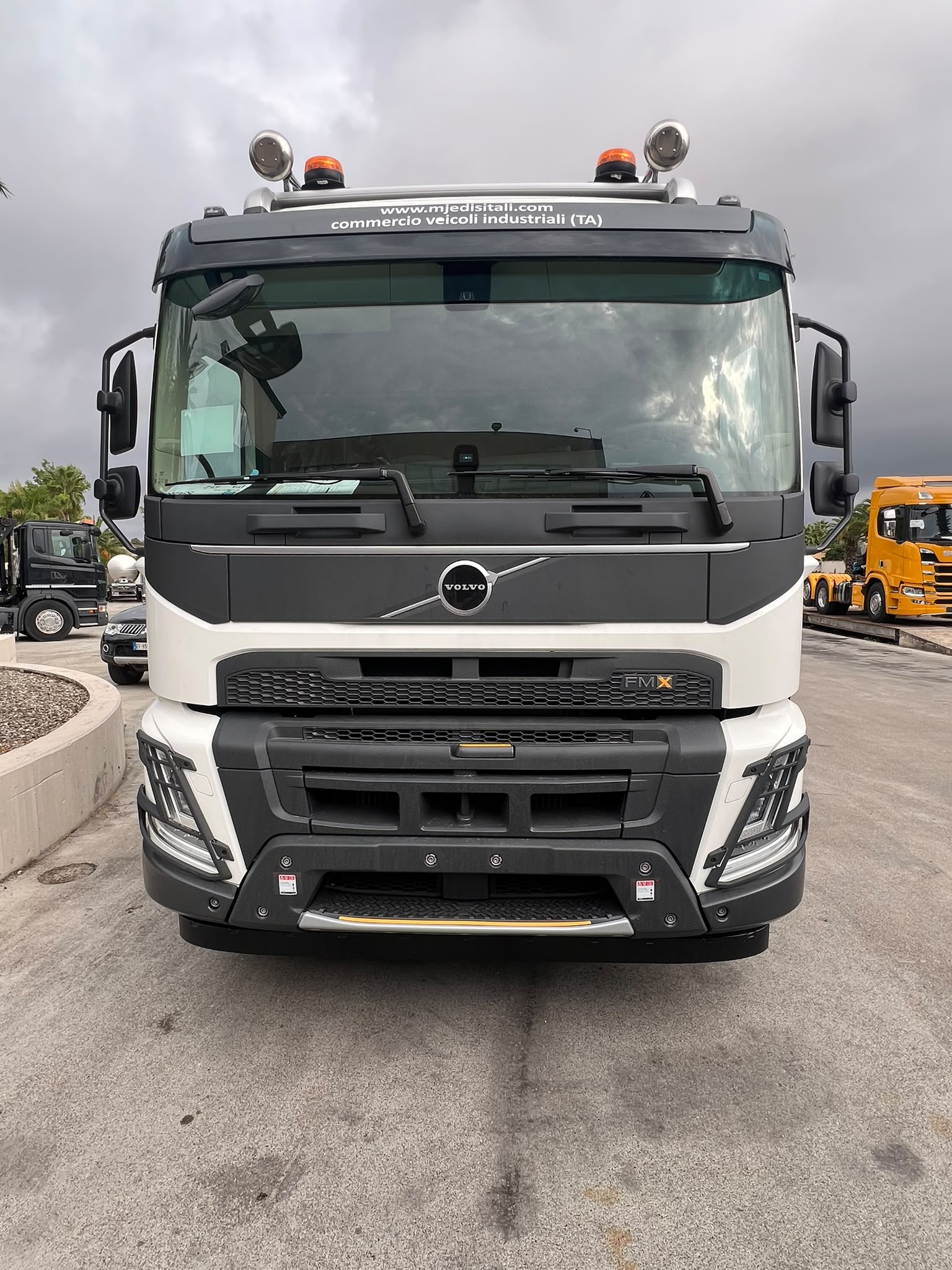 VOLVO FMX540  NUOVO DA IMM. GRU FASSI F710 NUOVA