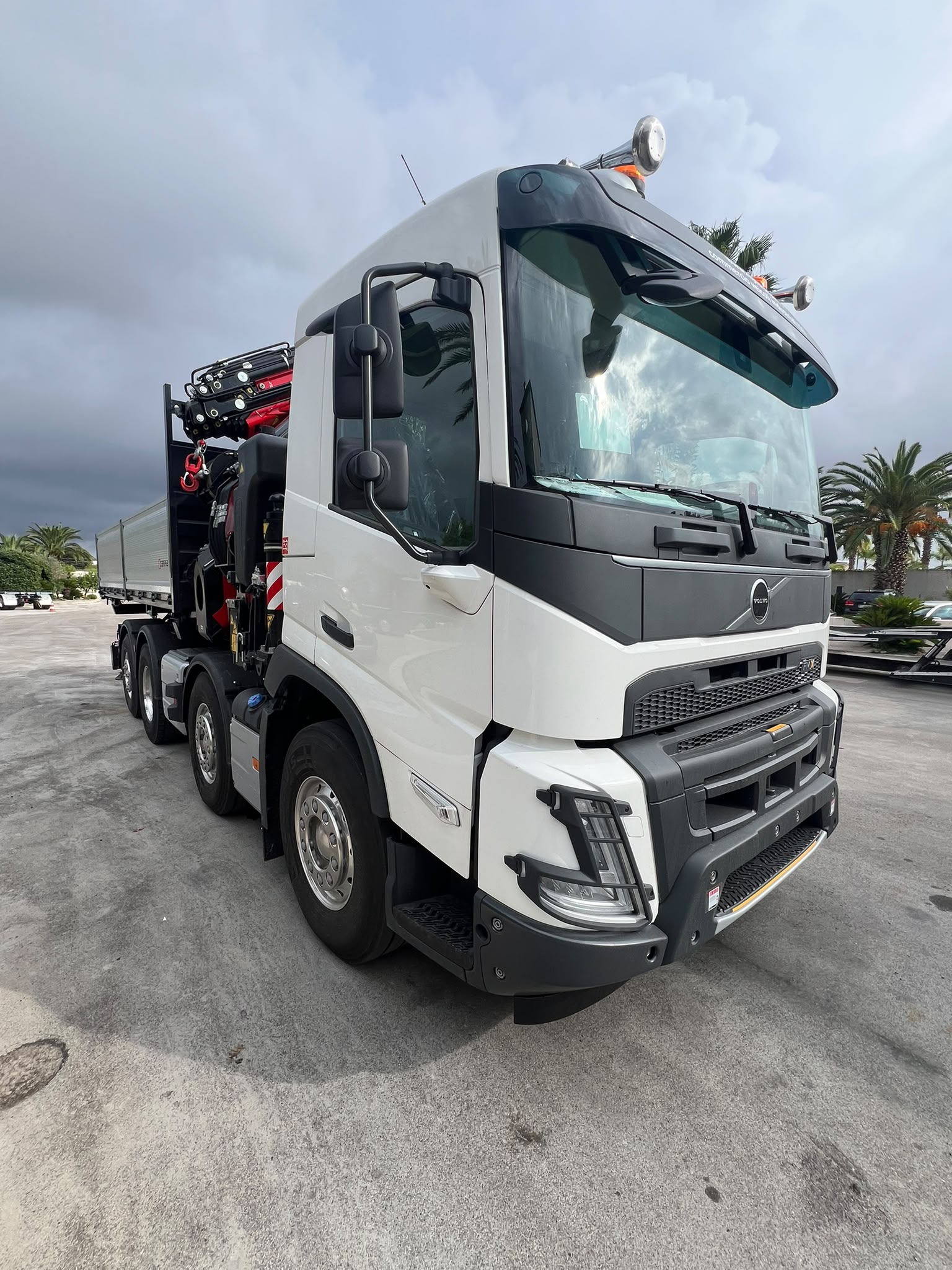 VOLVO FMX540  NUOVO DA IMM. GRU FASSI F710 NUOVA