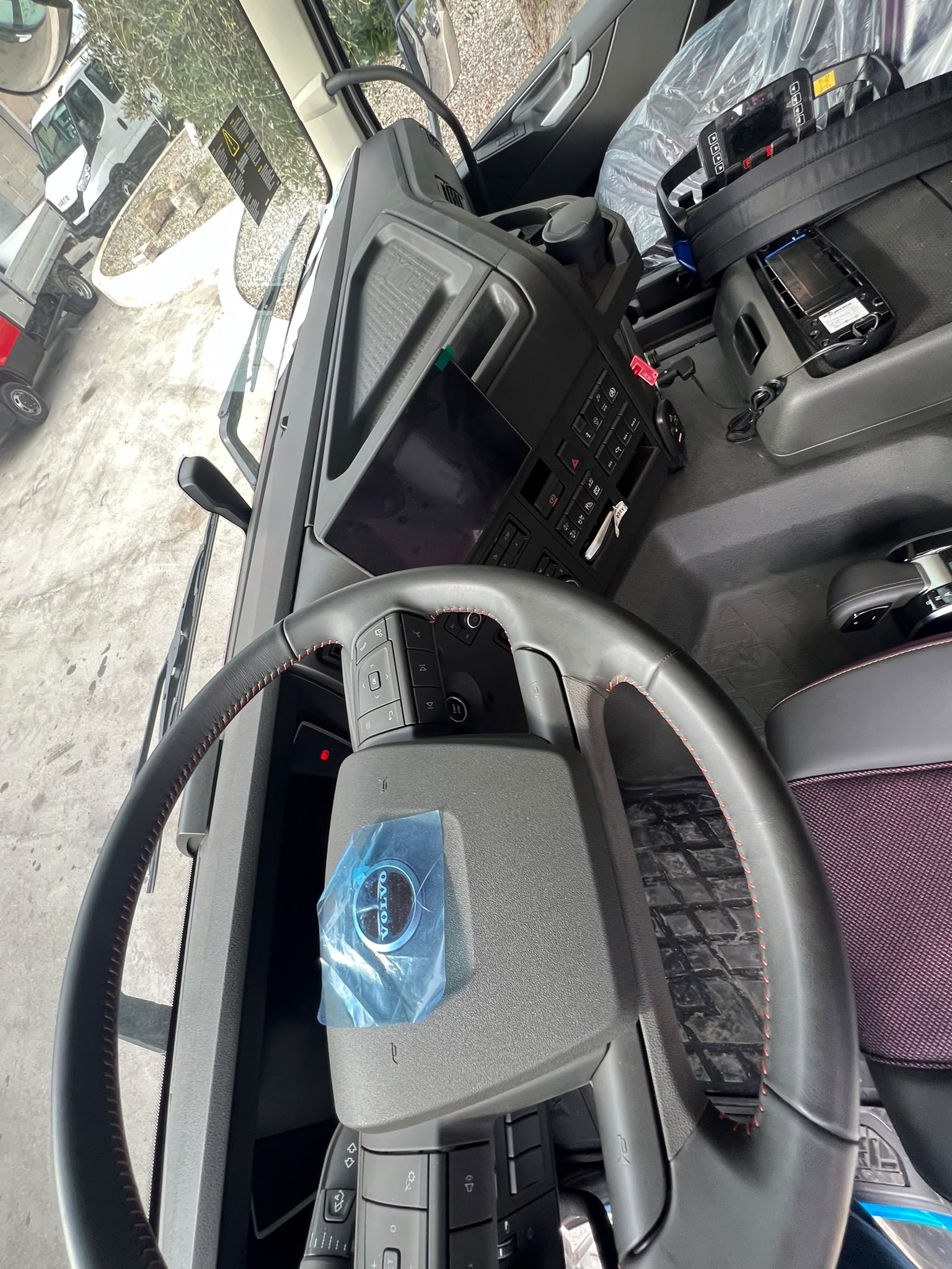 VOLVO FMX540  NUOVO DA IMM. GRU FASSI F710 NUOVA