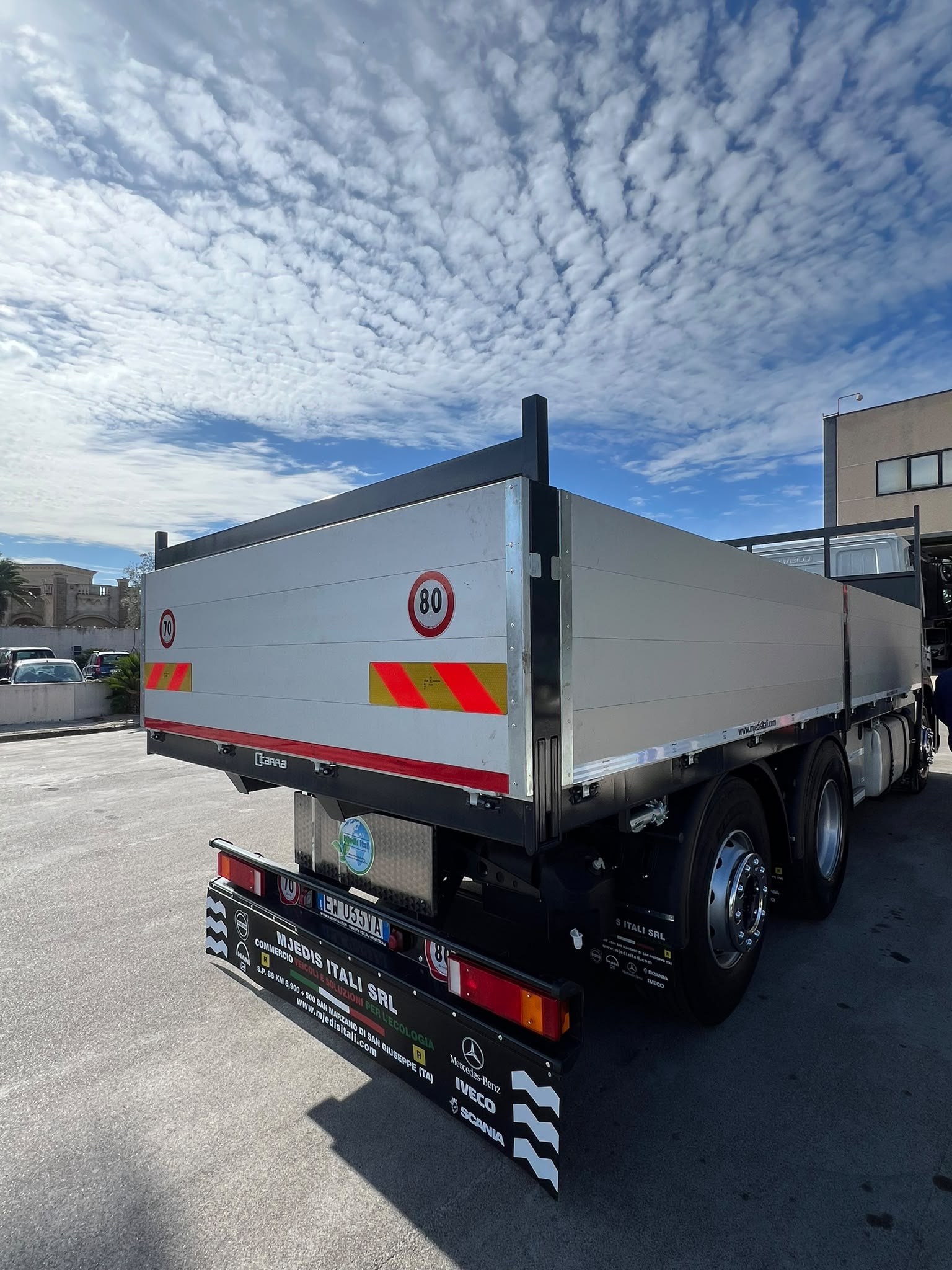 STRALIS 420 6X2 EURO 6 CASSONE FISSO NUOVO DI FABBRICA