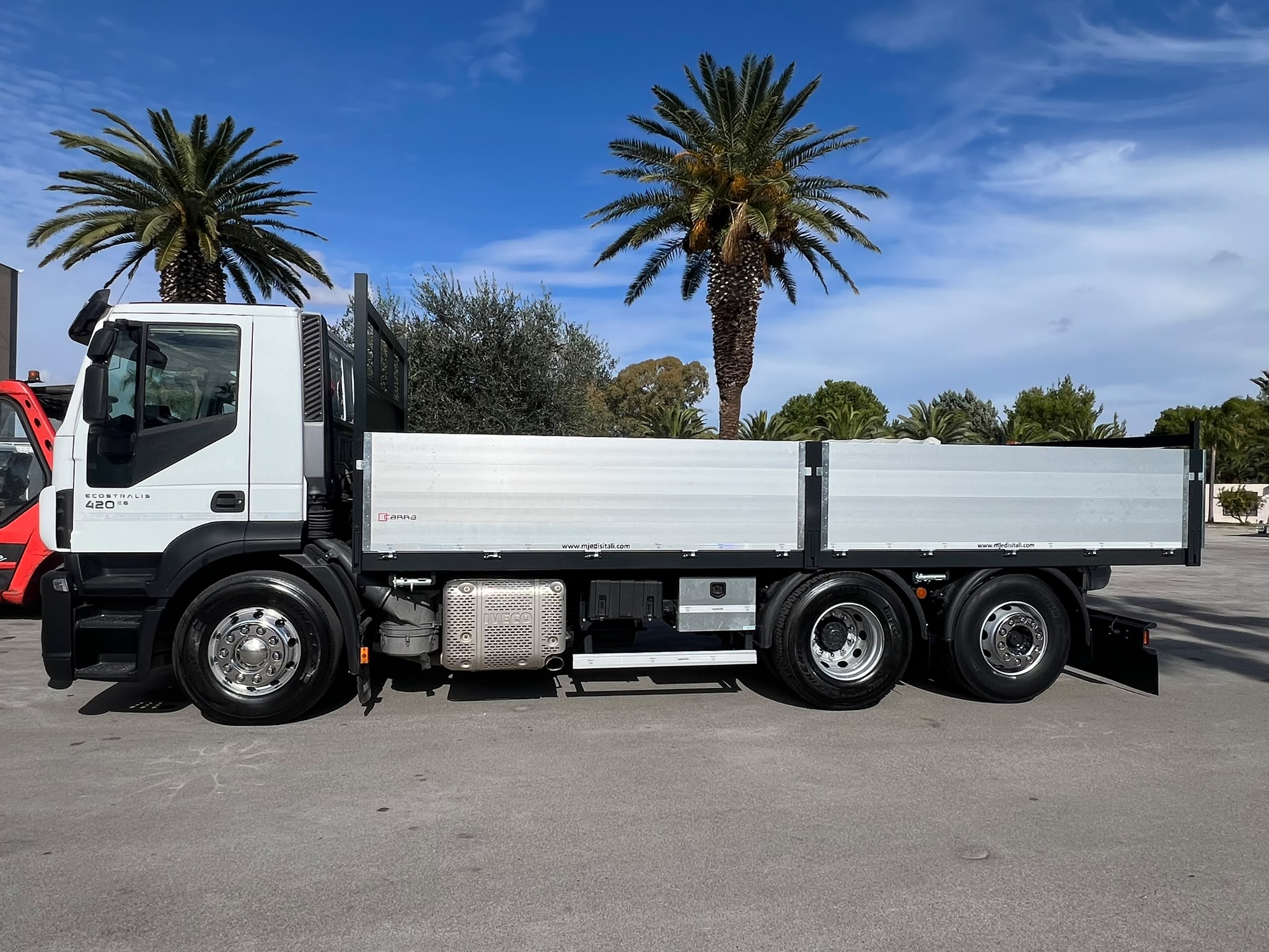 STRALIS 420 6X2 EURO 6 CASSONE FISSO NUOVO DI FABBRICA